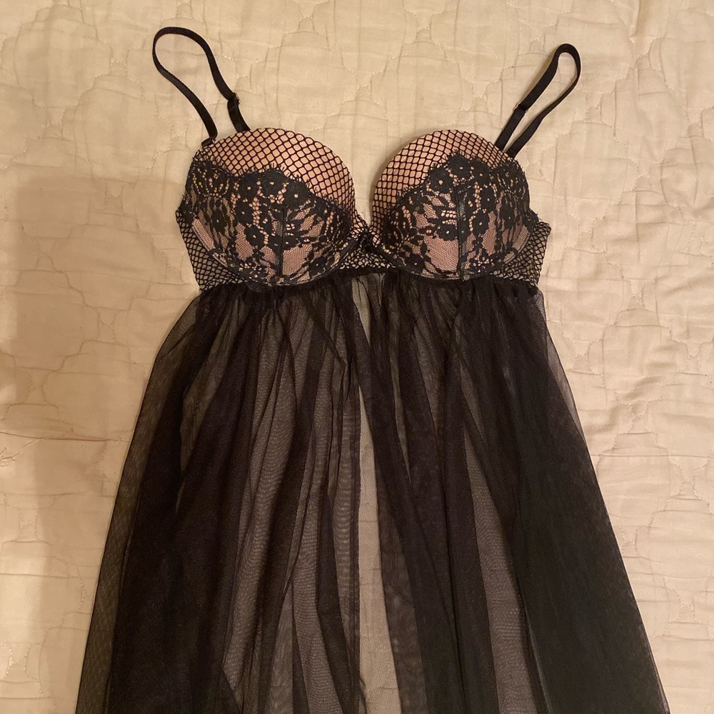 [VICTORIA'S SECRET] NWT sheer tulle Babydoll 💕